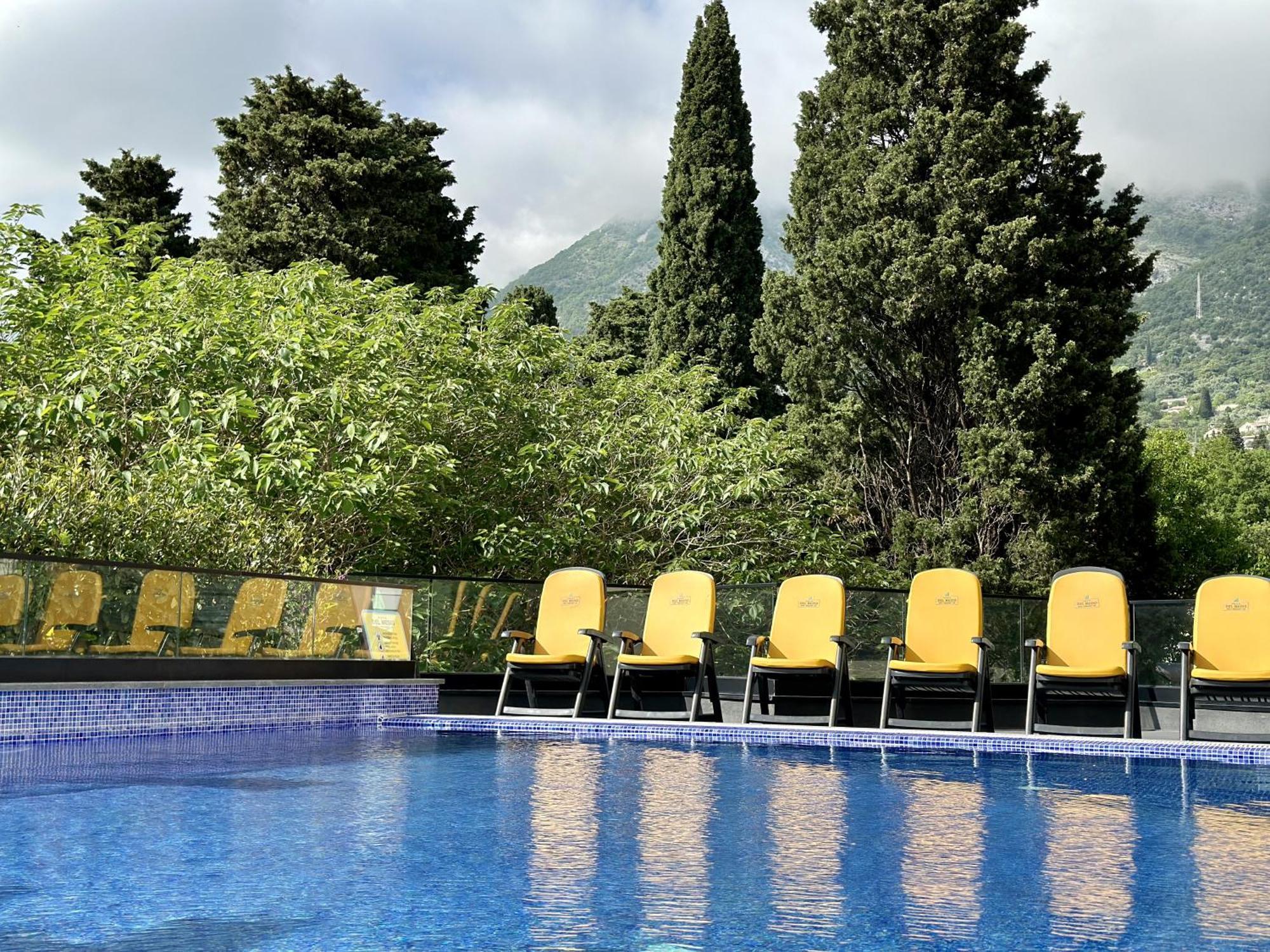 Hotel Del Medio Sutomore Exteriér fotografie