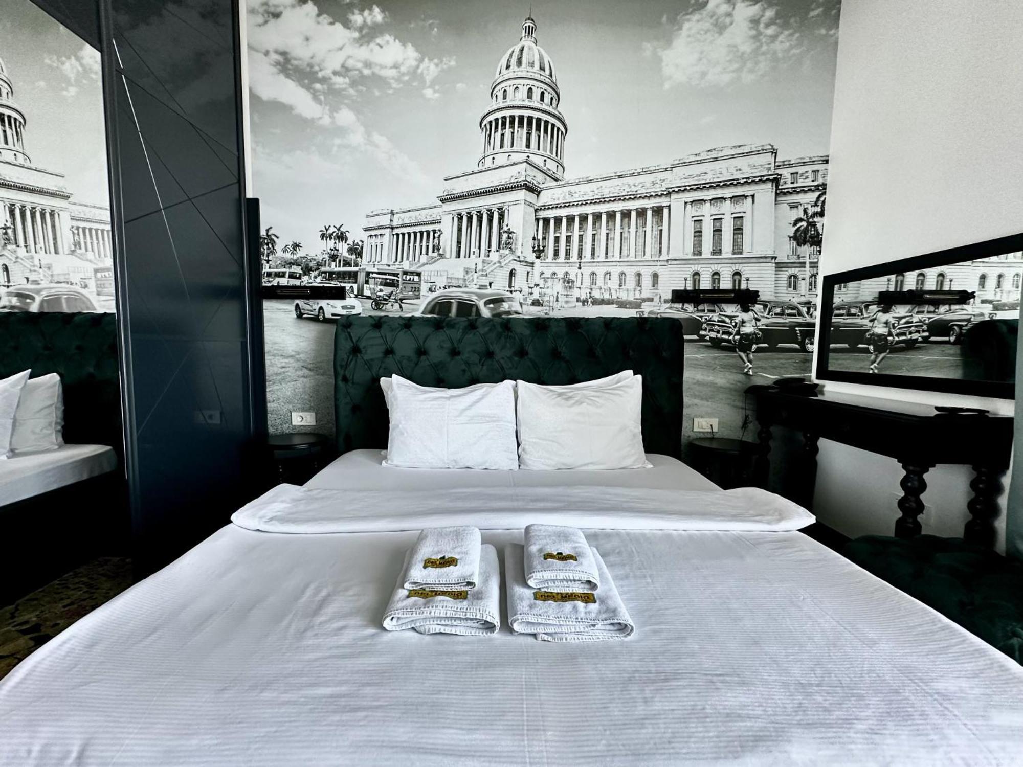 Hotel Del Medio Sutomore Pokoj fotografie